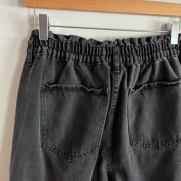 JustFab High Rise Paperbag Waist Jeans Black Tapered Mom Fit Size 31 - Picture 6 of 8